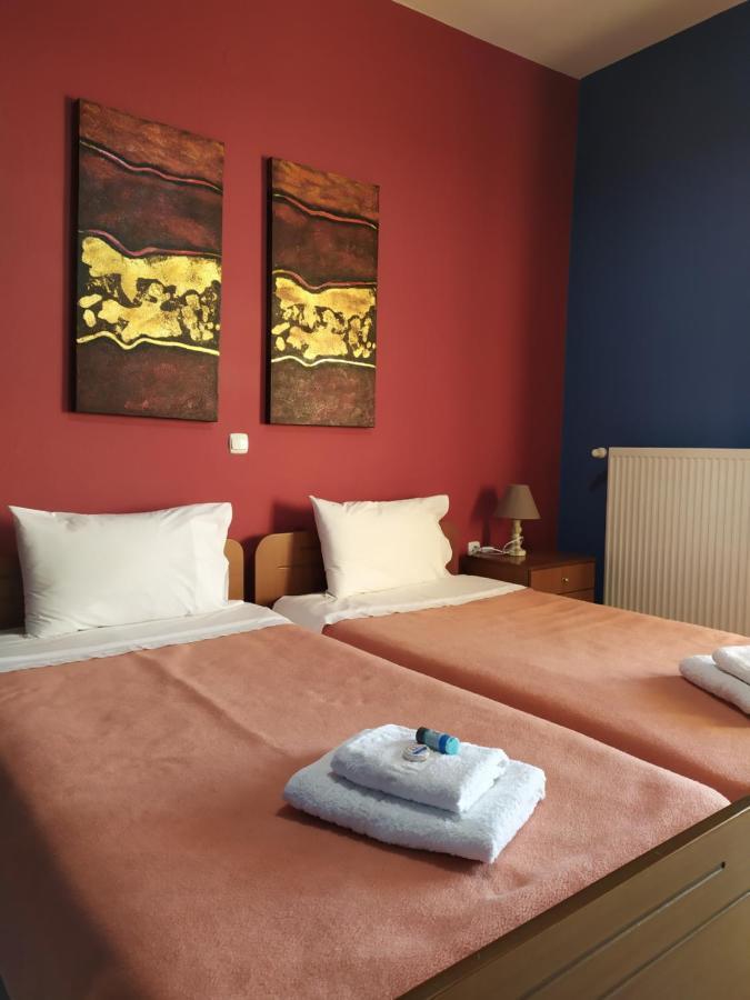 Smallhotel - Vevi Exterior photo